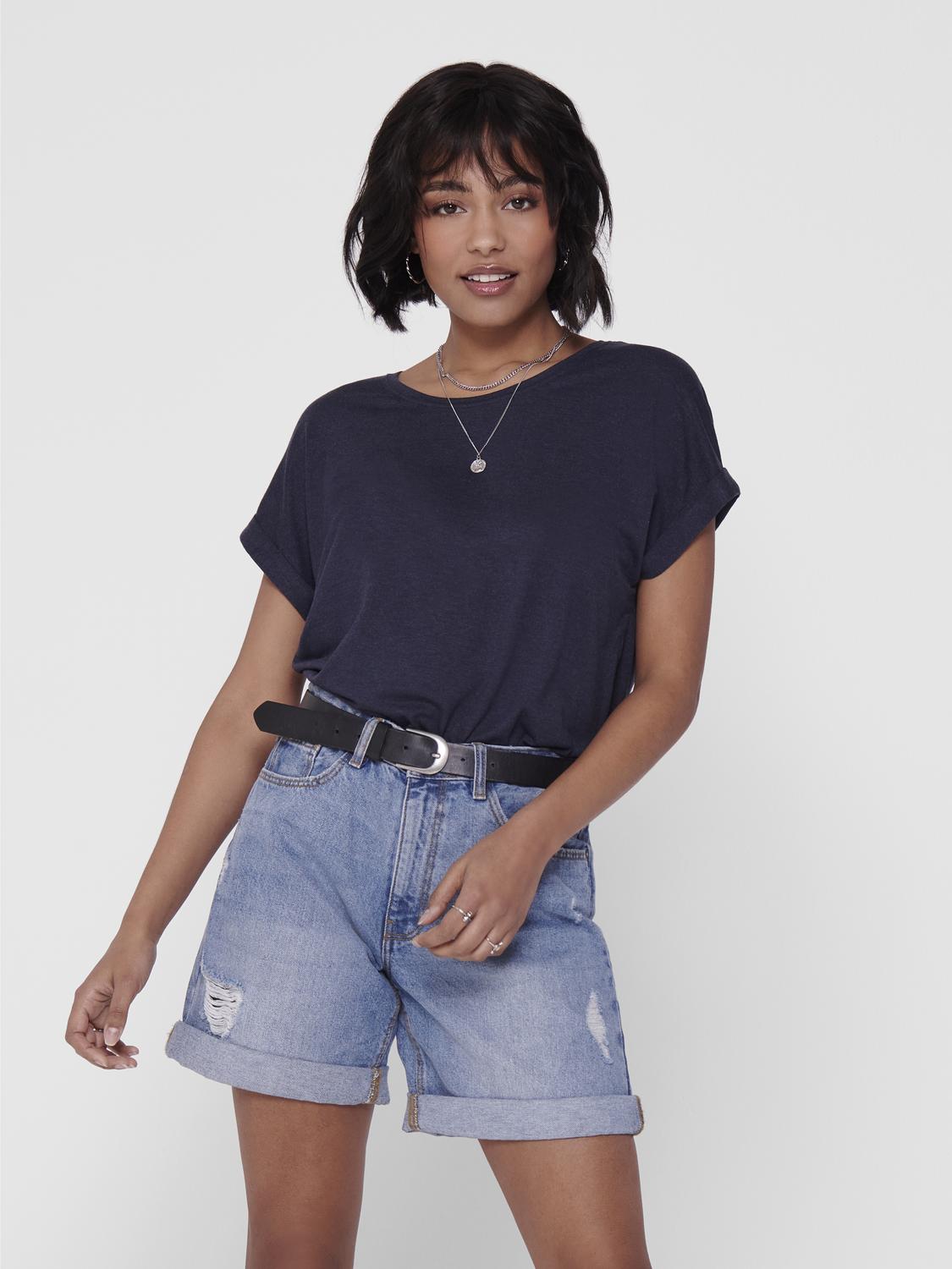 model_shot-front